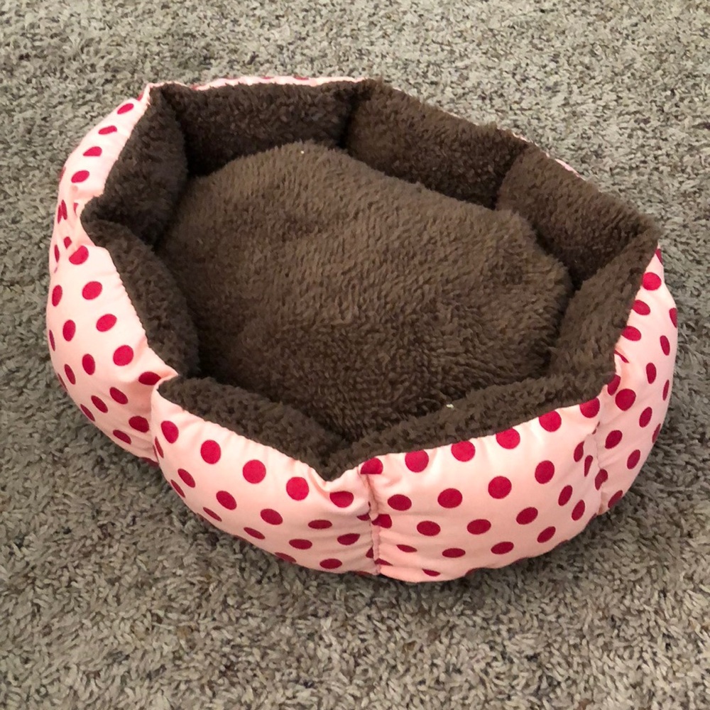 Small cat bed